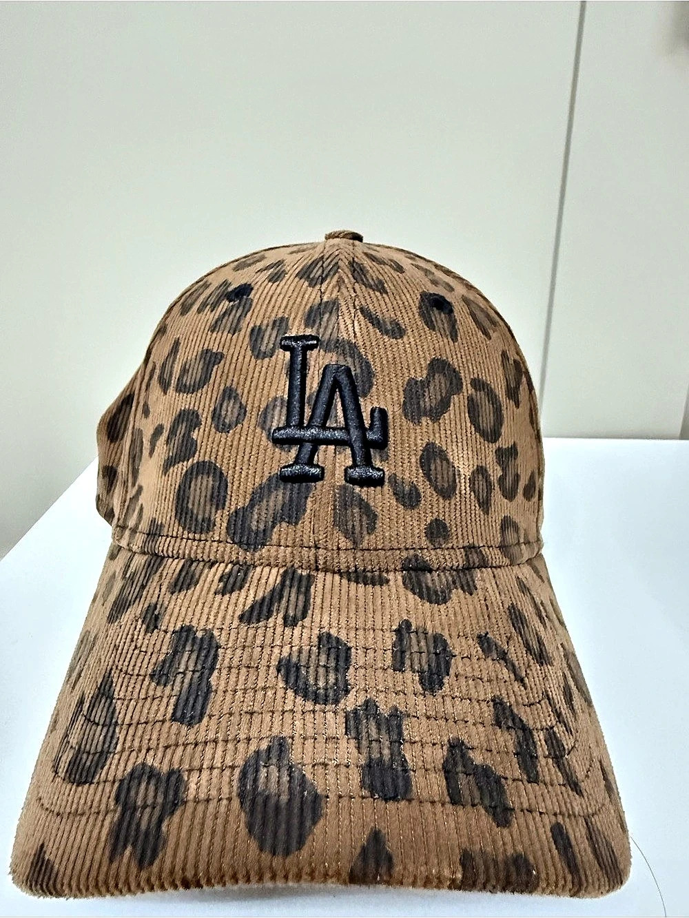 Los Angeles Dodgers Leopard Print Adjustable Baseball Cap Like New